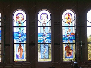 Роспись по стеклу церкви