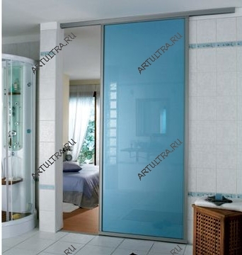 Матовое стекло или лакобель - отличный выбор для раздвижной межкомнатной двери в спальню