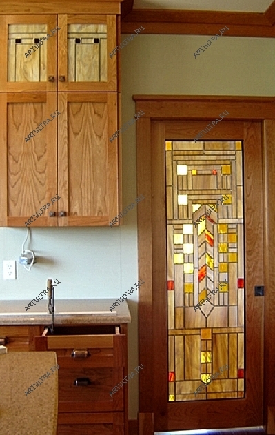 Стеклянная дверь для кухни с витражами