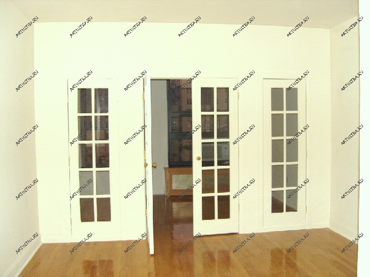 Стеклянные распашные двойные двери - один из самых долговечных типов конструкции