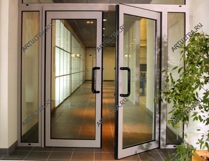Дверь с притвором - классическая конструкция, выполняемая из современных комплектующих