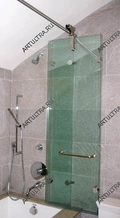 Цельностеклянные складные двери “гармошка” могут использоваться в любой комнате, в том числе в ванной