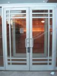 фото алюминиевые входные двери в магазин