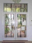 фото двустворчатые входные двери со стеклом