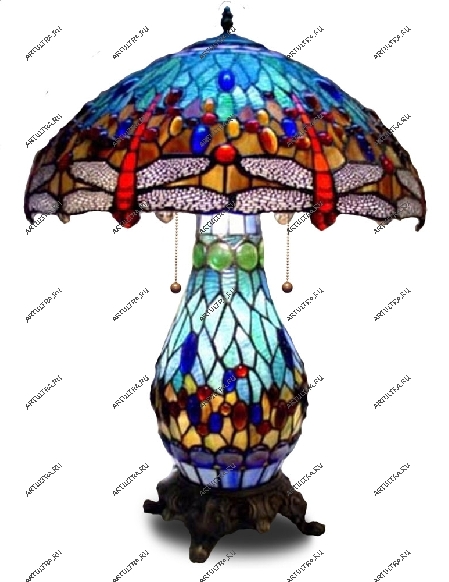Витражная настольная лампа Тиффани - настоящая роскошь и произведение искусства